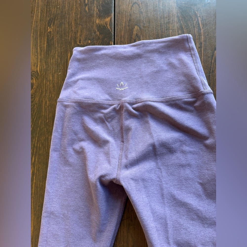 Beyond Yoga Leggings Purple